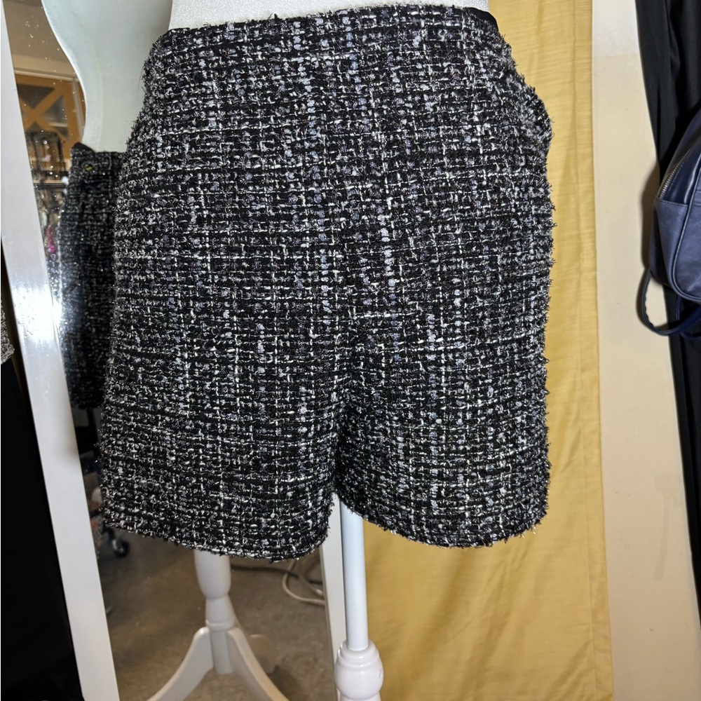 Express Black and White Tweed Mini Skirt - Picture 4 of 7